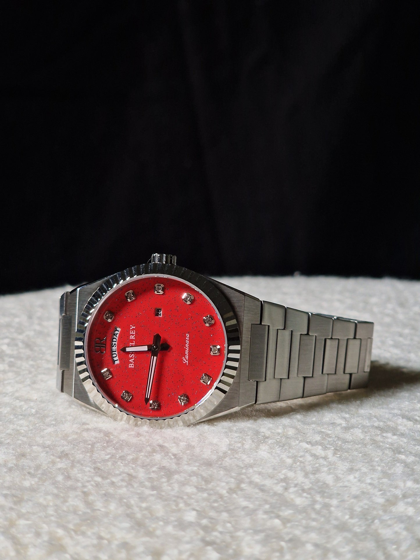 Luminara Day Date - Red